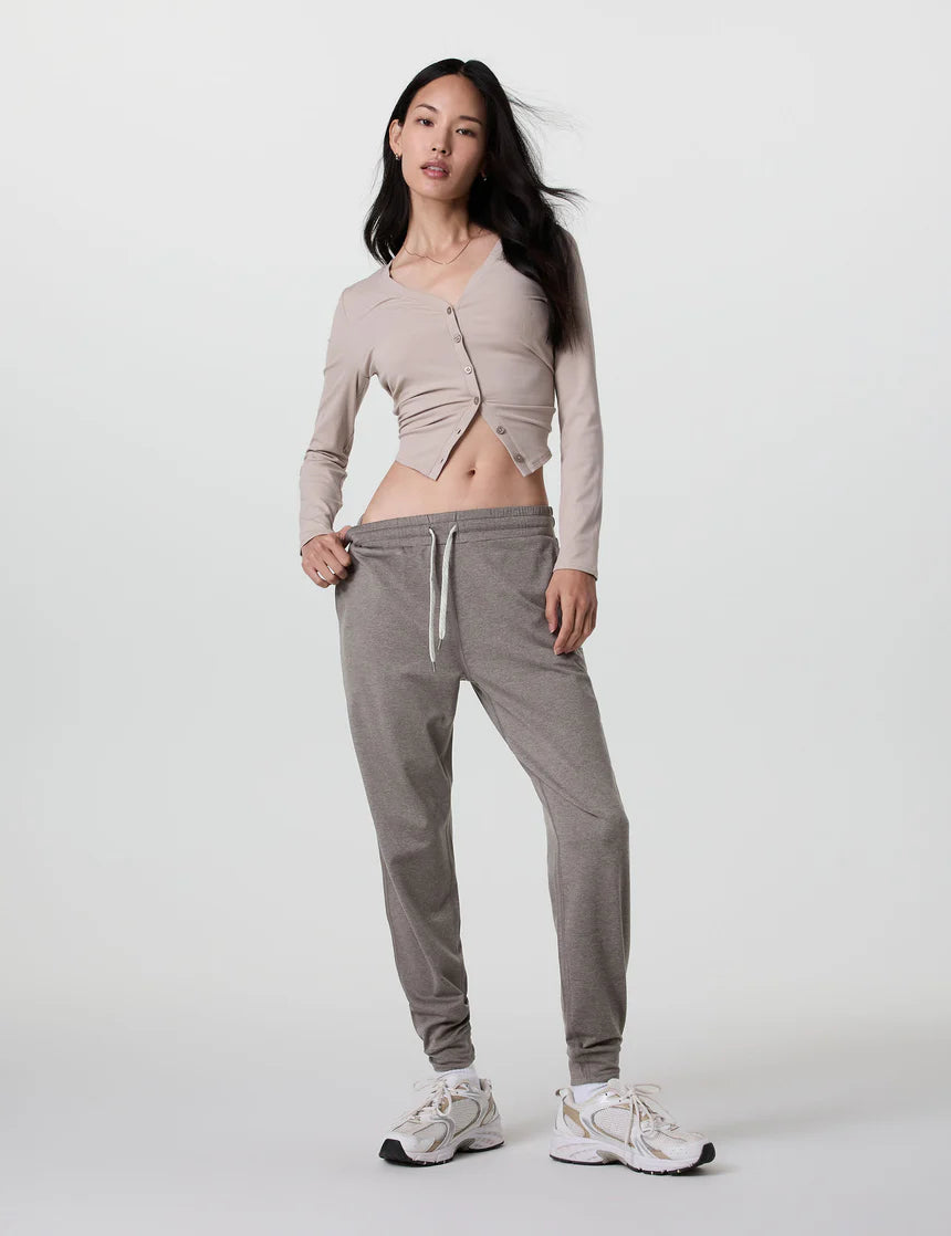 Vuori Performance Jogger - Chia Heather